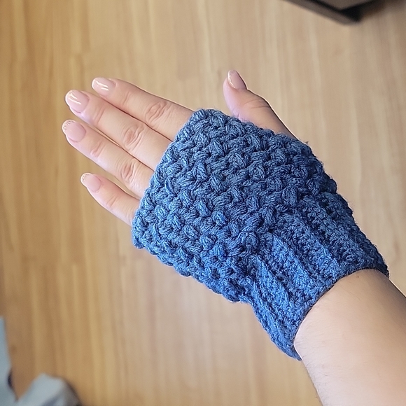 Wrist Warmers / Fingerless Mittens / Handmade Crochet Wrist Warmers - Picture 1 of 5